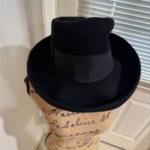 Vintage NWOT Bill Blass Elegant Black wool Fedora Hat